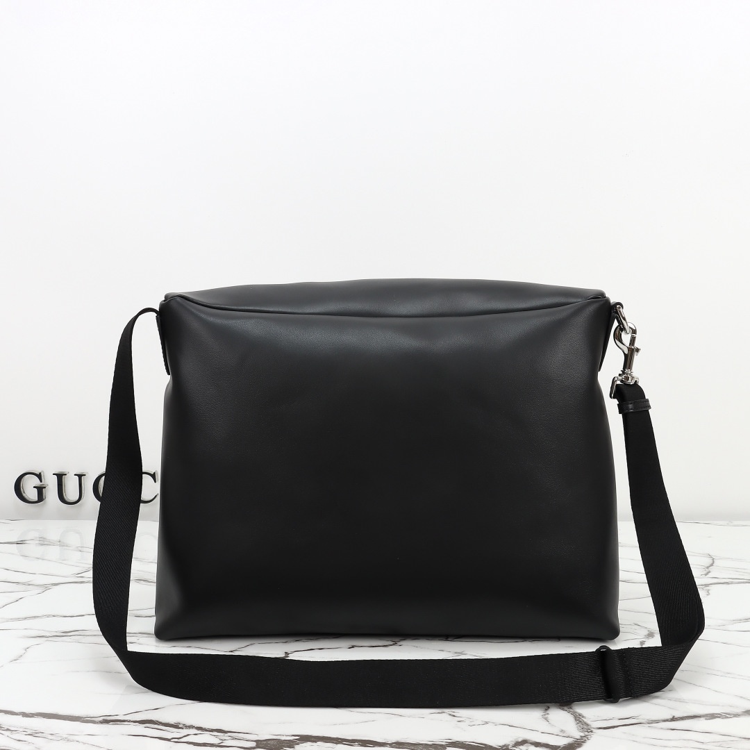 Gucci Tag Large Crossbody Bag — 875369