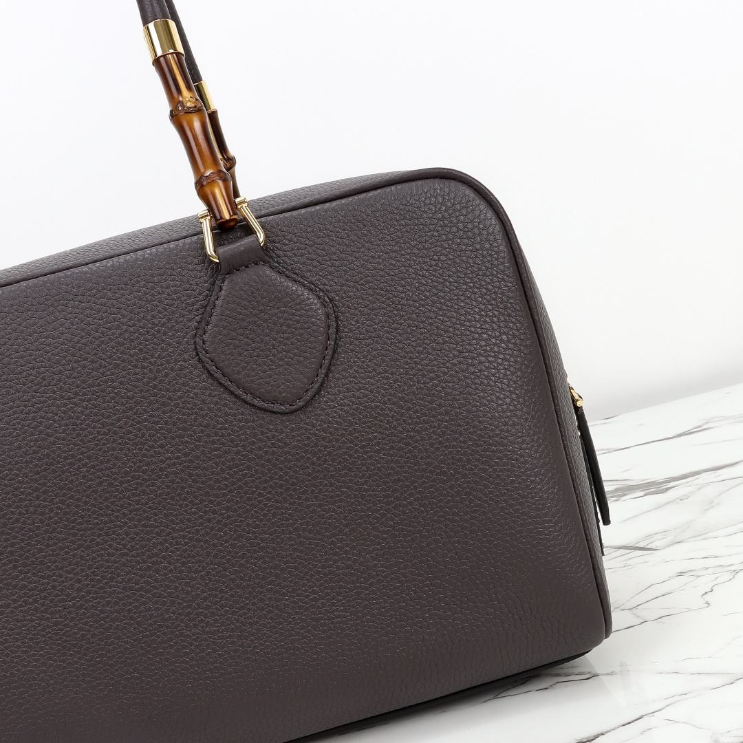 Gucci Large Boston Bag with Bamboo — A006OD