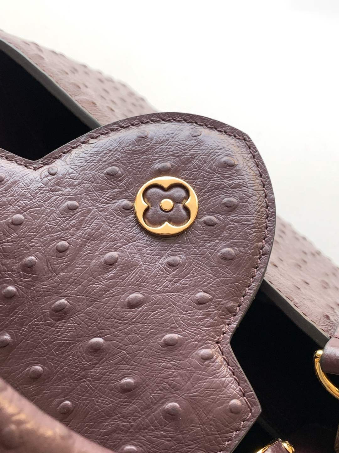 Louis Vuitton Capucines BB-style Top-Handle Bag — M24714