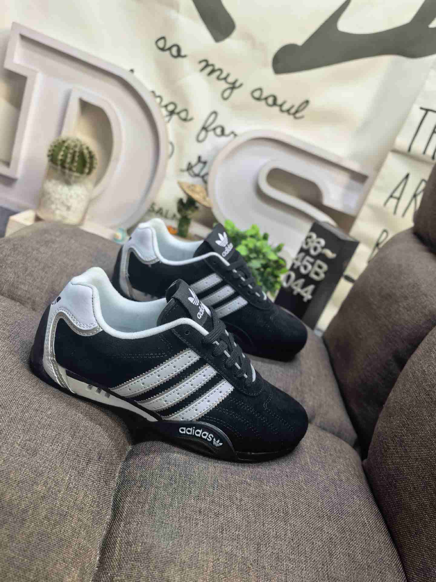adidas ADIPISTA ADIRCRE LOW Shoes - JP7009