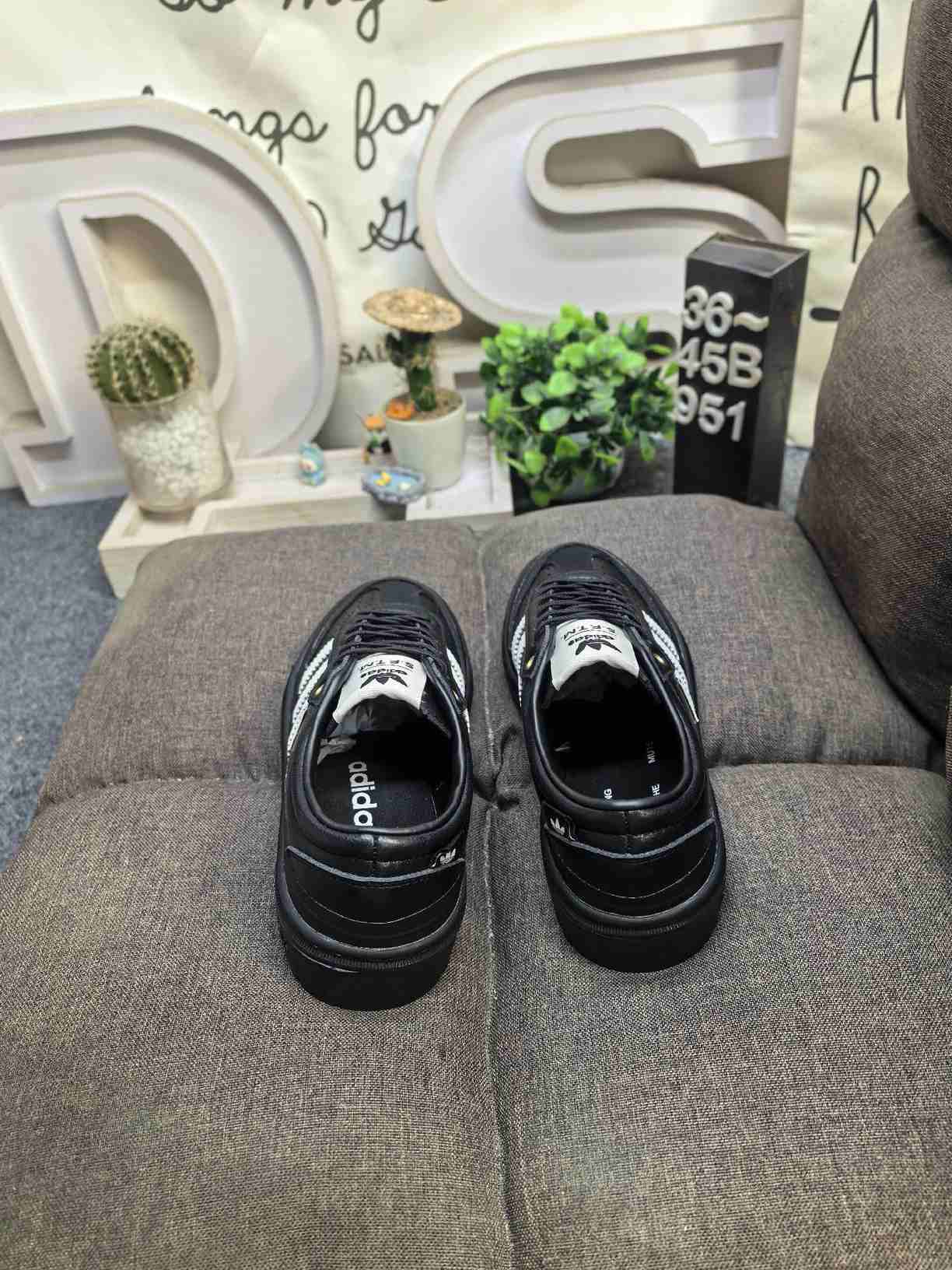 adidas SAMBA LX FREIZEIT SFTM Shoes - KI4761