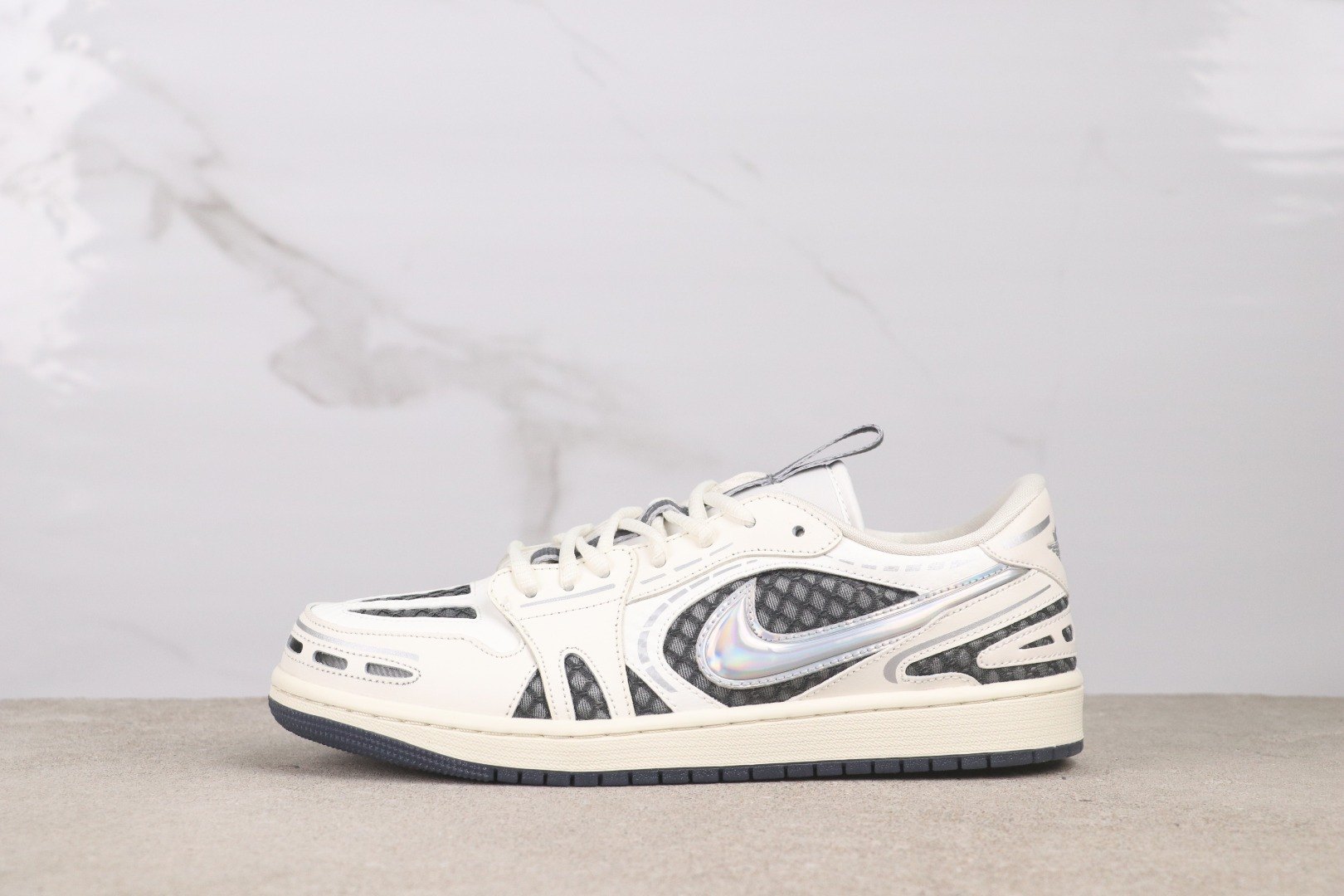 AIR JORDAN 1 LOW HQ2186-100