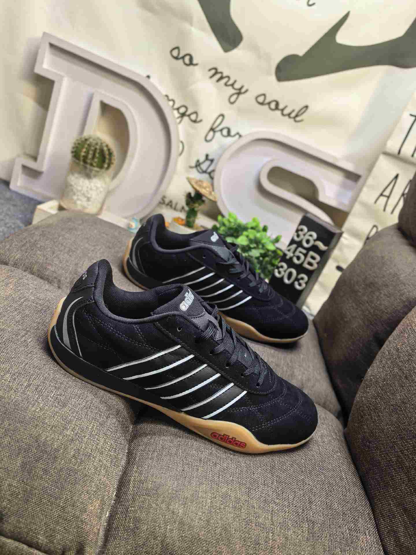 adidas ADIPISTA ADIRCRE LOW Shoes - HQ9166
