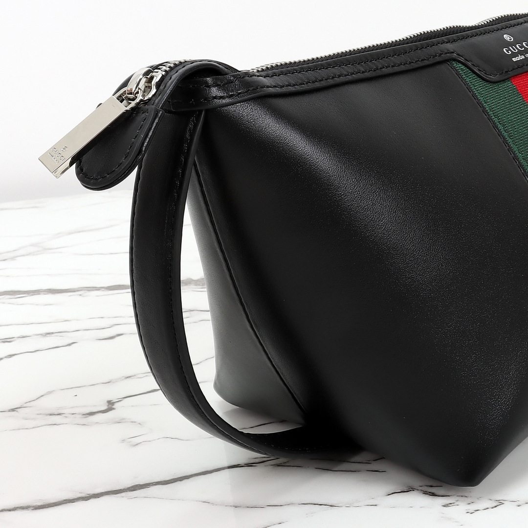 Gucci Mega Web Trademark Small Toiletry Case — 875159