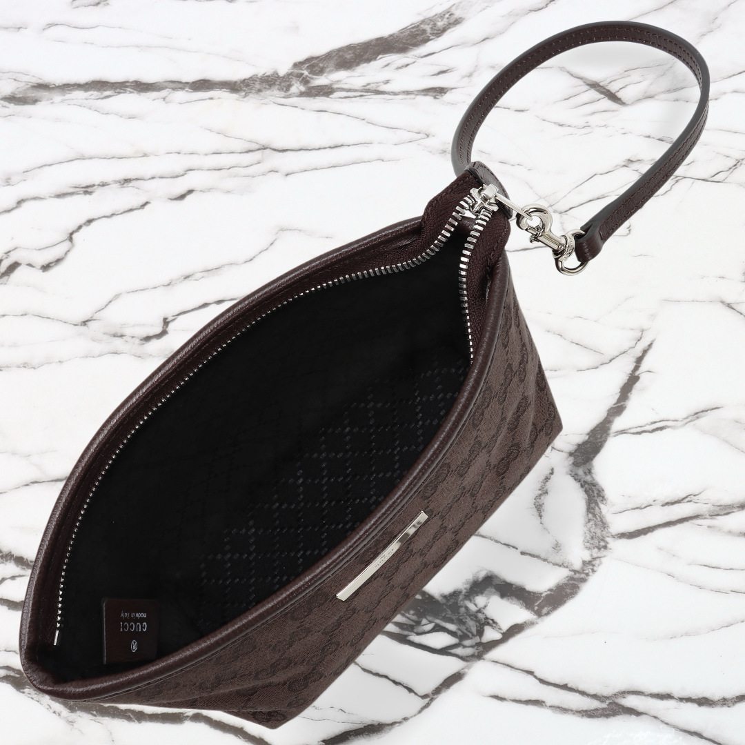 Gucci Small Pouch with Strap and Gucci Plaque — A0014P