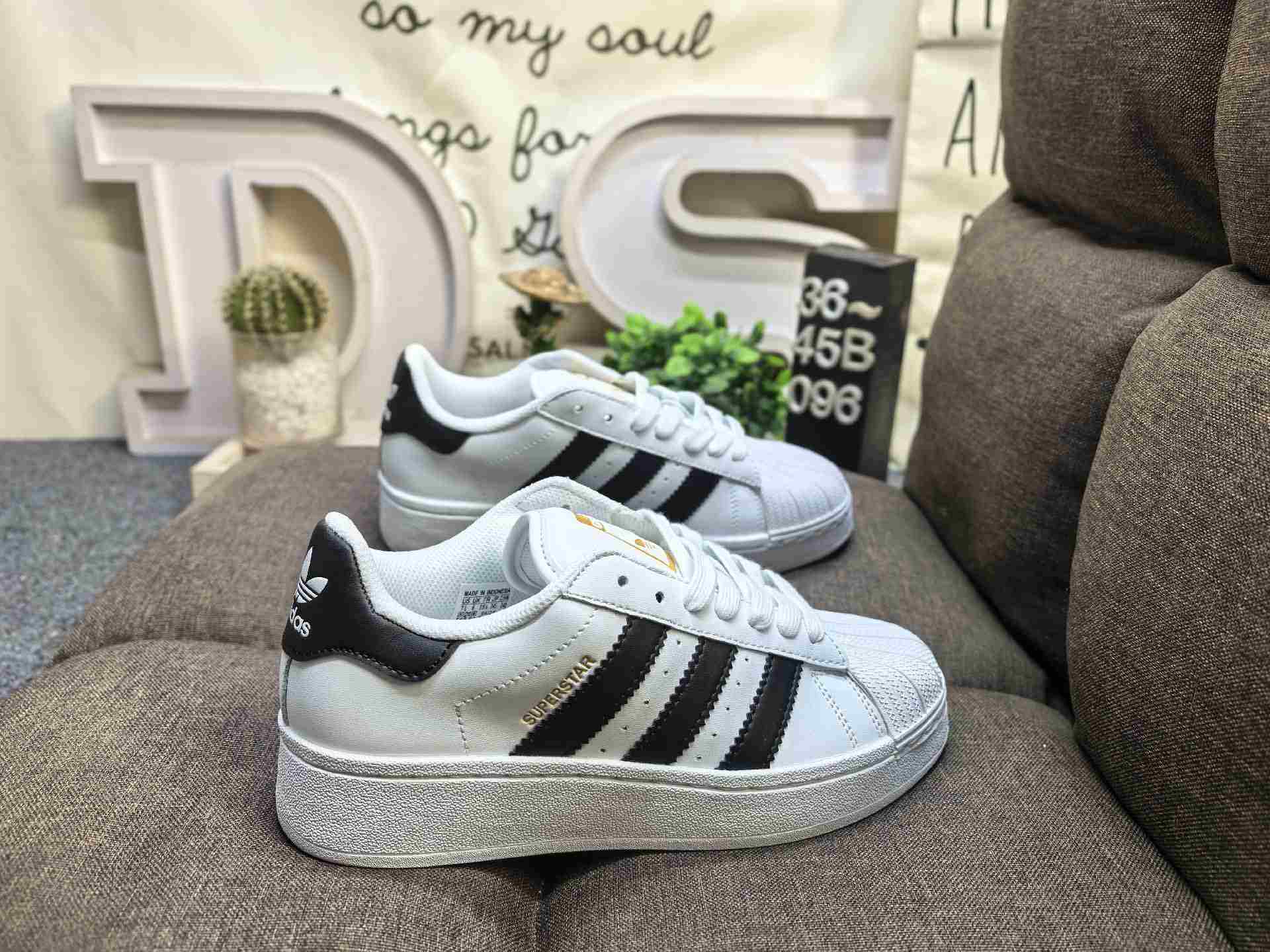 adidas SUPERSTAR XLG Shoes - IF9995