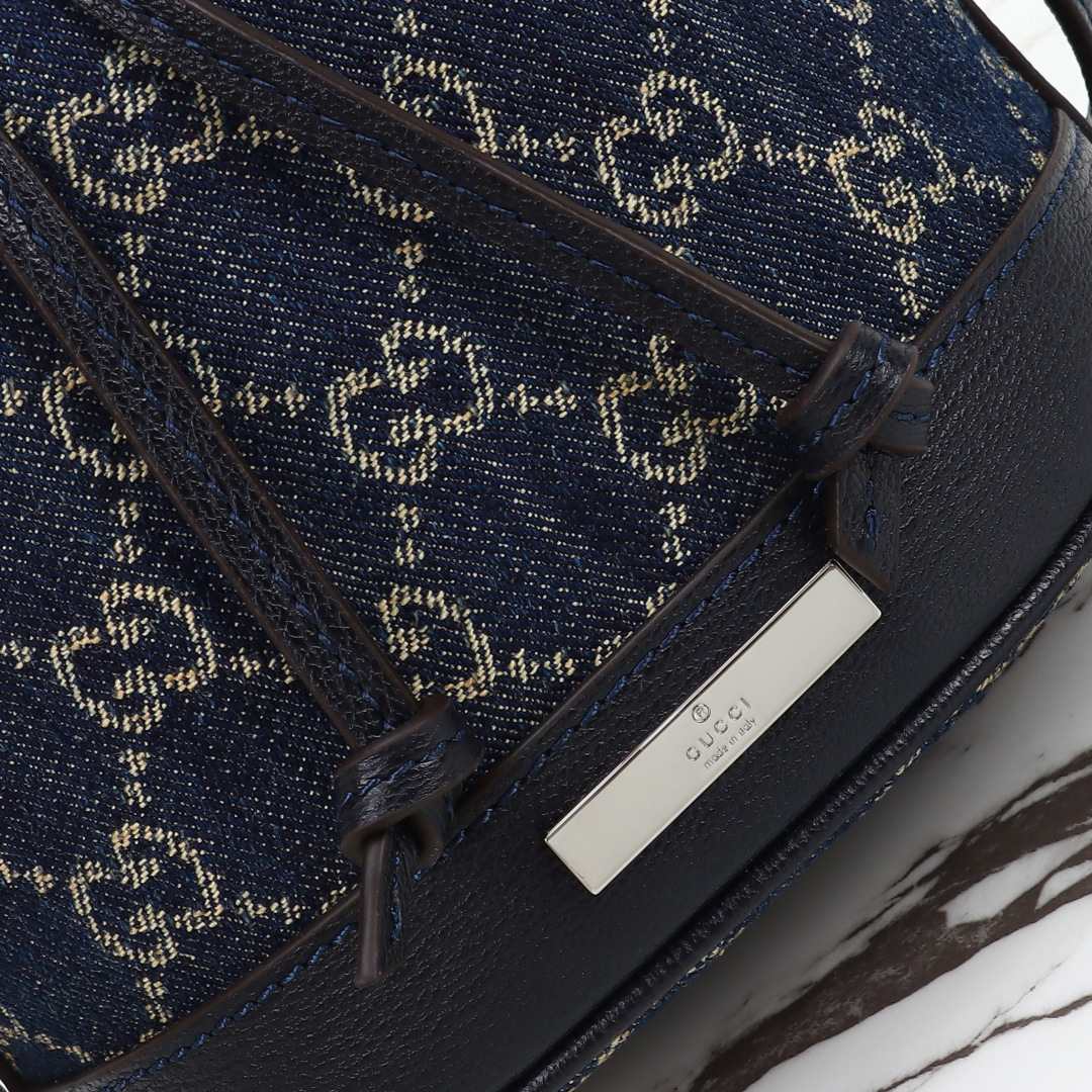 Gucci mini bucket bag with plaque — 875802