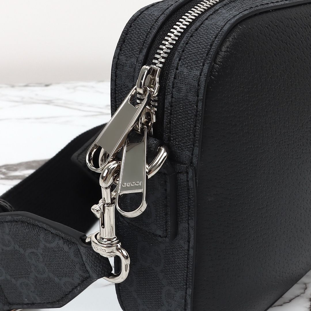 Gucci GG Supreme Small Crossbody Bag — 795465