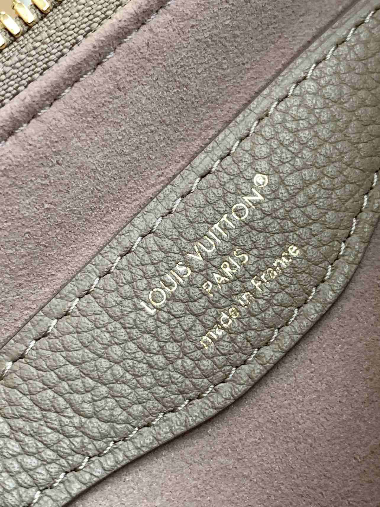 Louis Vuitton Boulogne PM — M13224