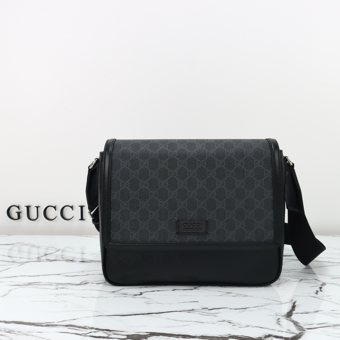 Gucci Medium GG Crossbody Bag with Tag — 795459