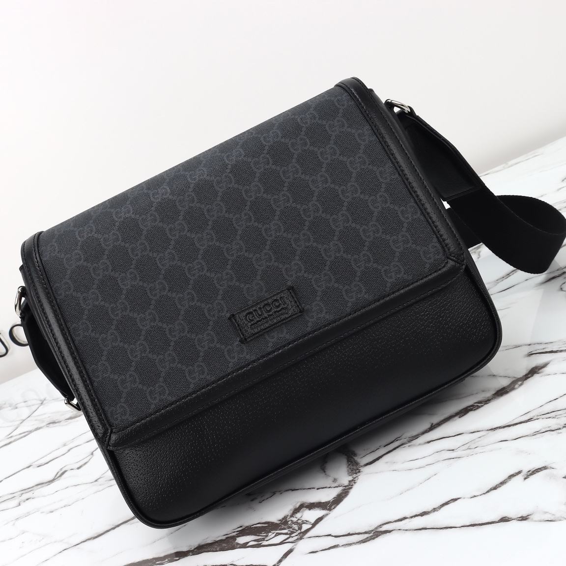 Gucci Medium GG Crossbody Bag with Tag — 795459