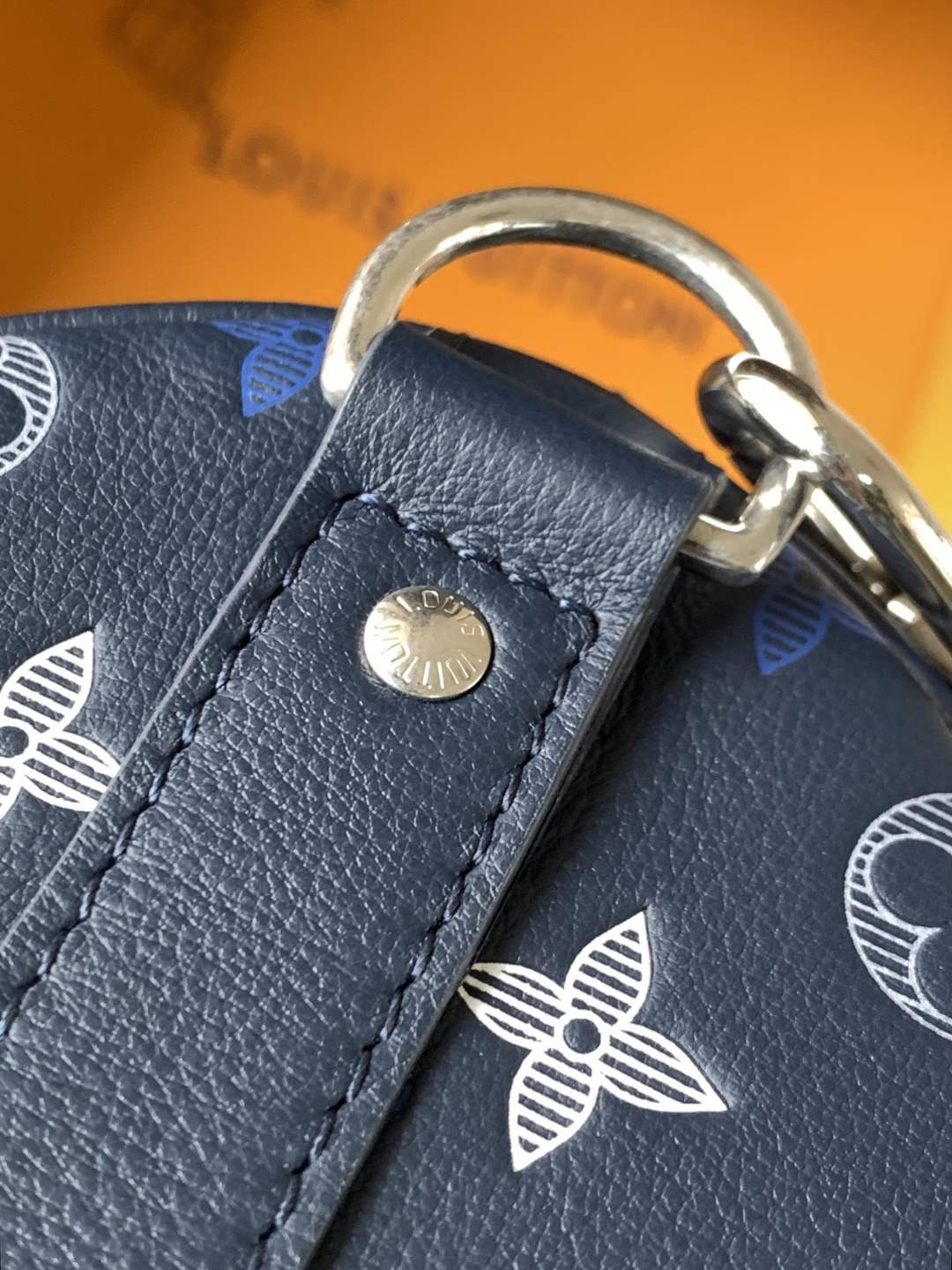 Louis Vuitton Keepall Bandoulière 50 — M28836