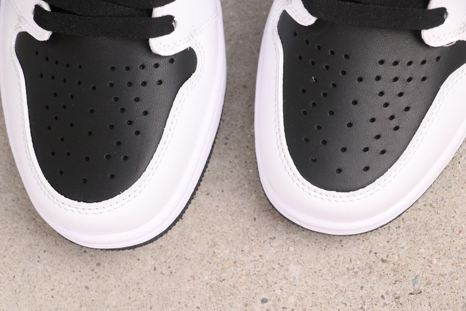 Air Jordan 1 II7282-100