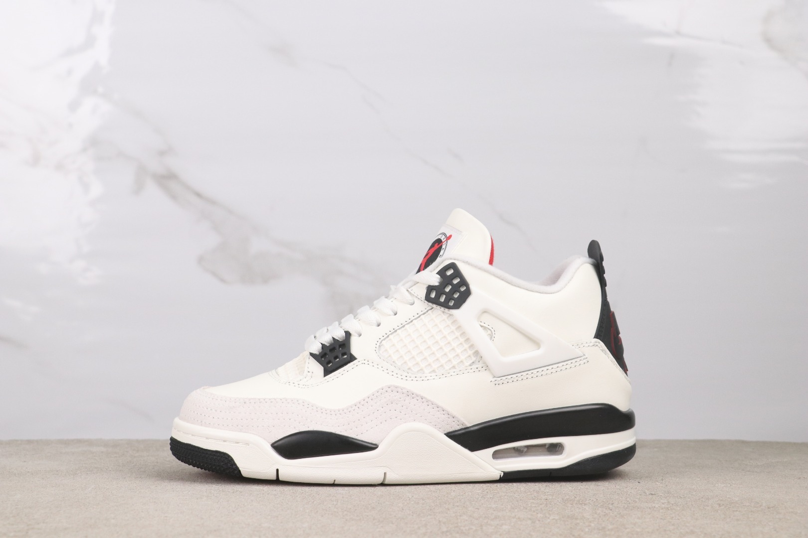 Air Jordan 4“Flight Club” IM4002-100