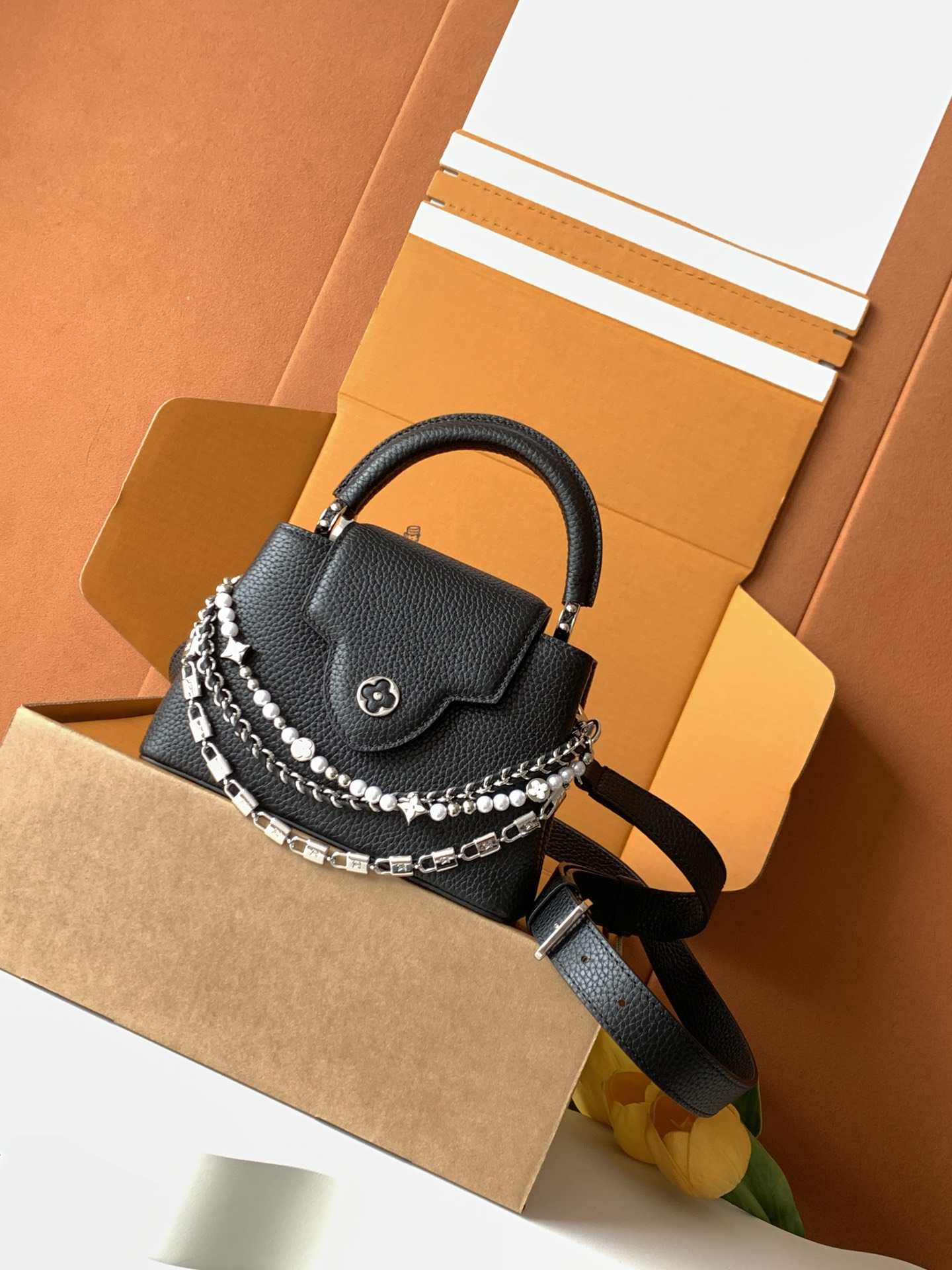 Louis Vuitton Capucines Mini Handbag — M11908