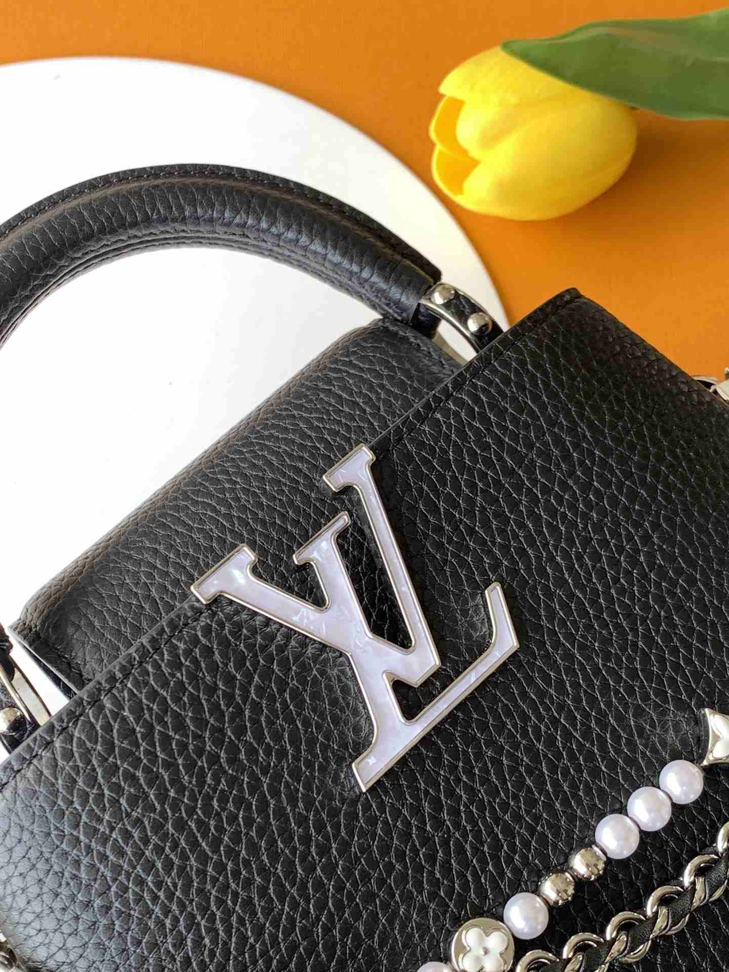 Louis Vuitton Capucines Mini Handbag — M11908