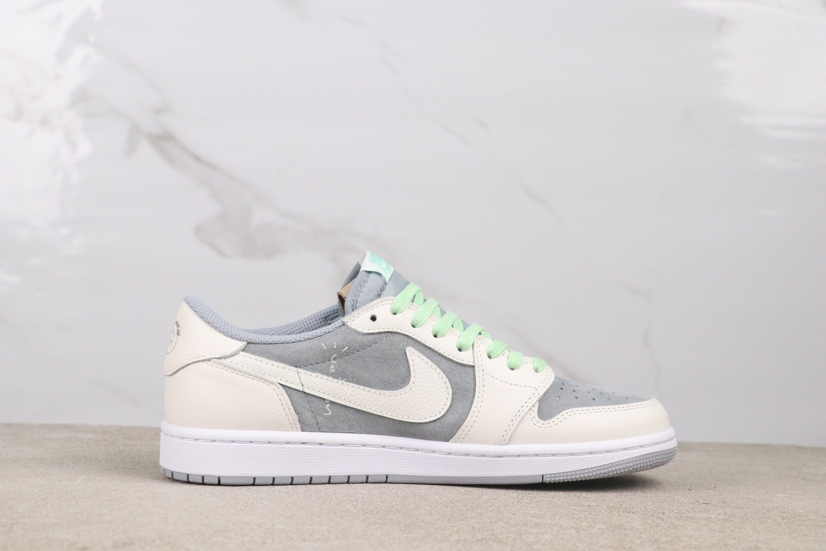 Air Jordan 1 Low OG SP HQ2004-400