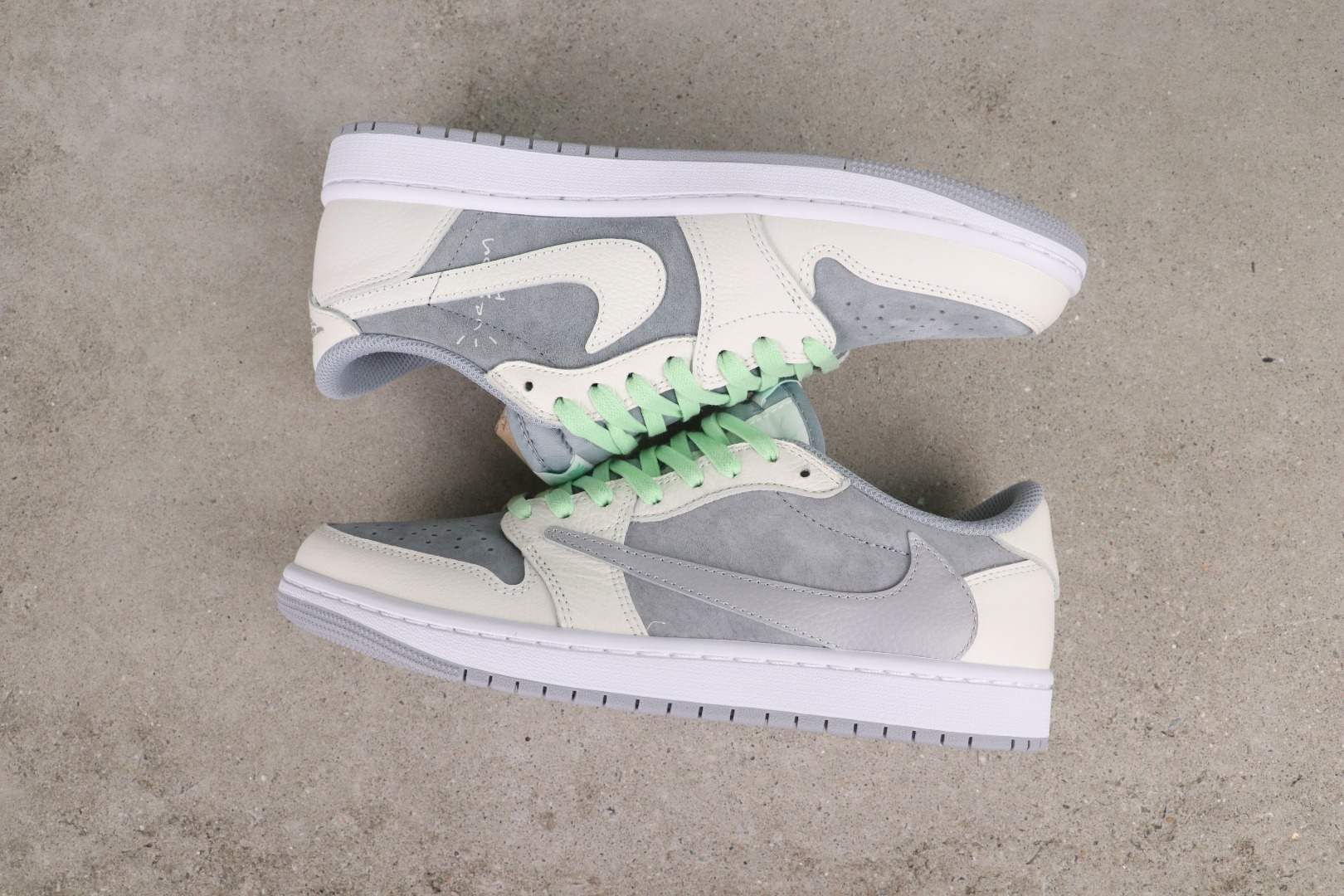 Air Jordan 1 Low OG SP HQ2004-400