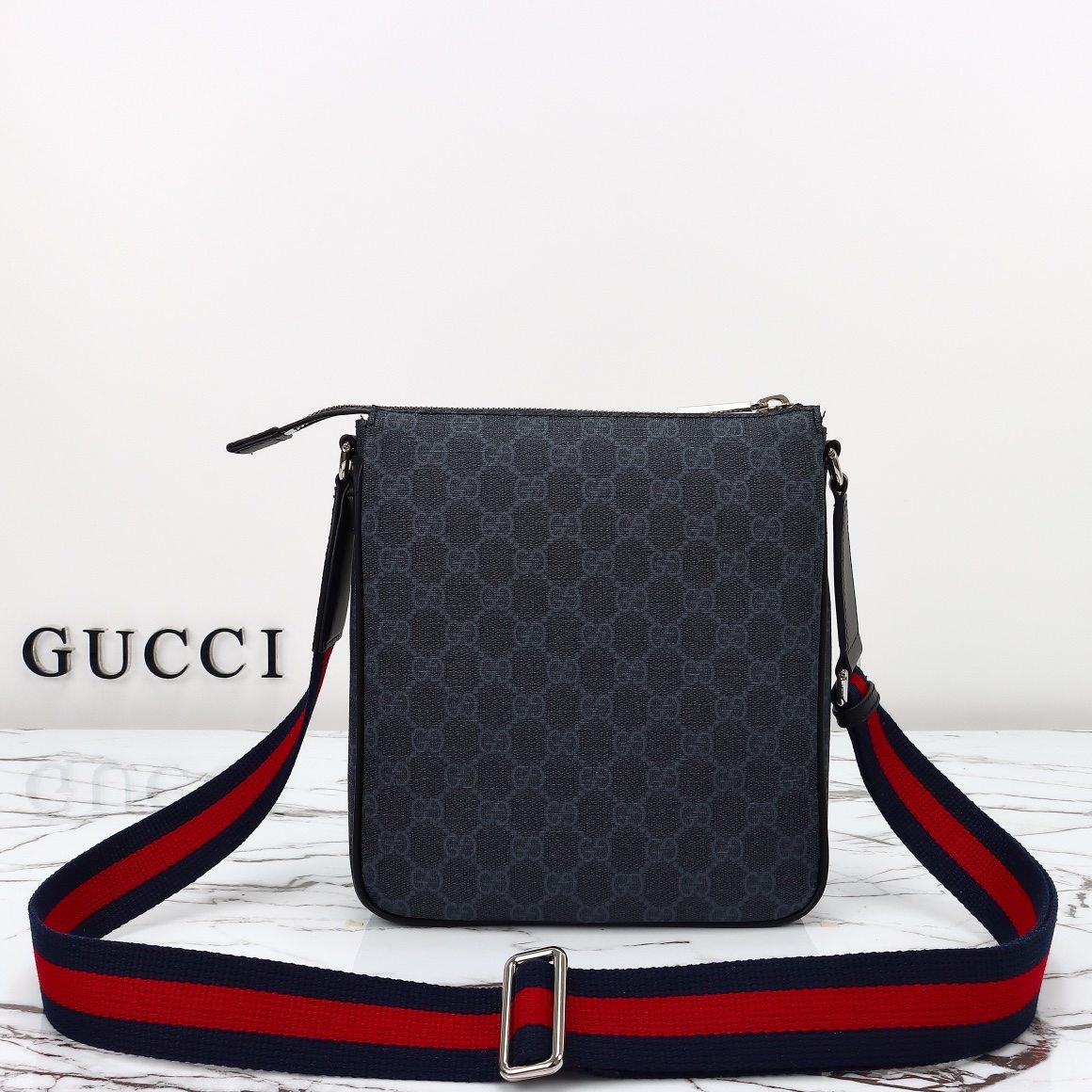 Gucci Small Messenger Bag — 792082