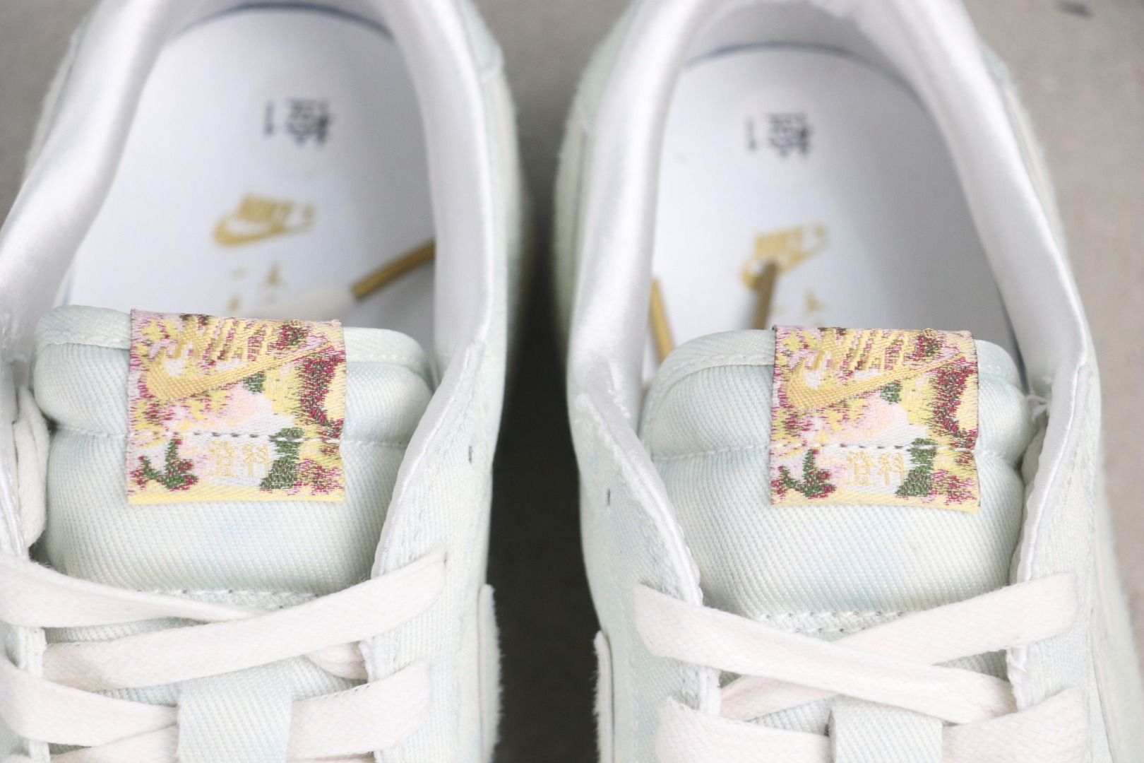 Jordan 1 Low OG IQ1109-011