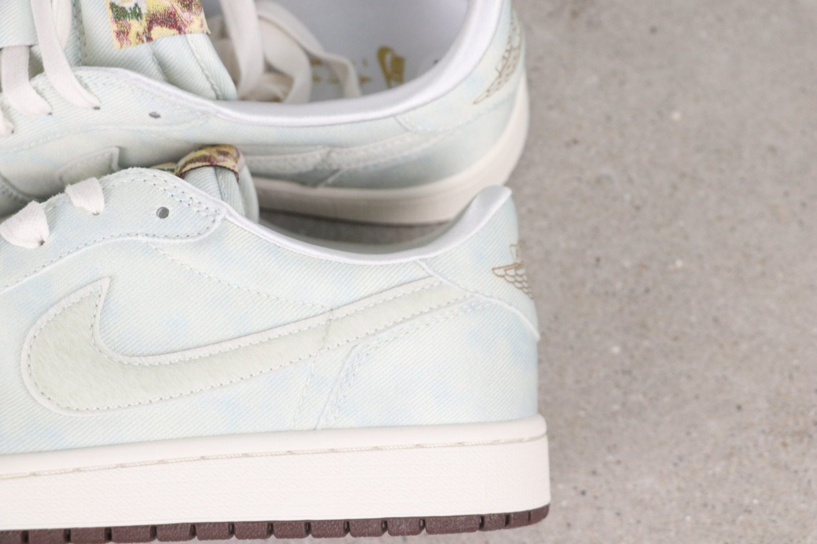 Jordan 1 Low OG IQ1109-011