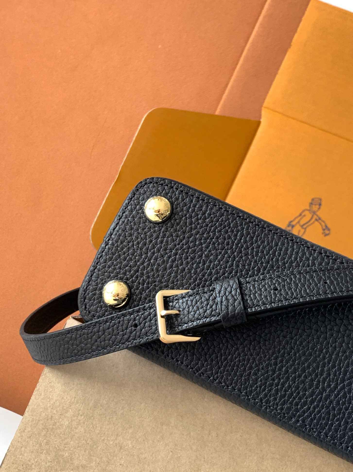 Louis Vuitton Capucines-Style Top-Handle Bag — M24698