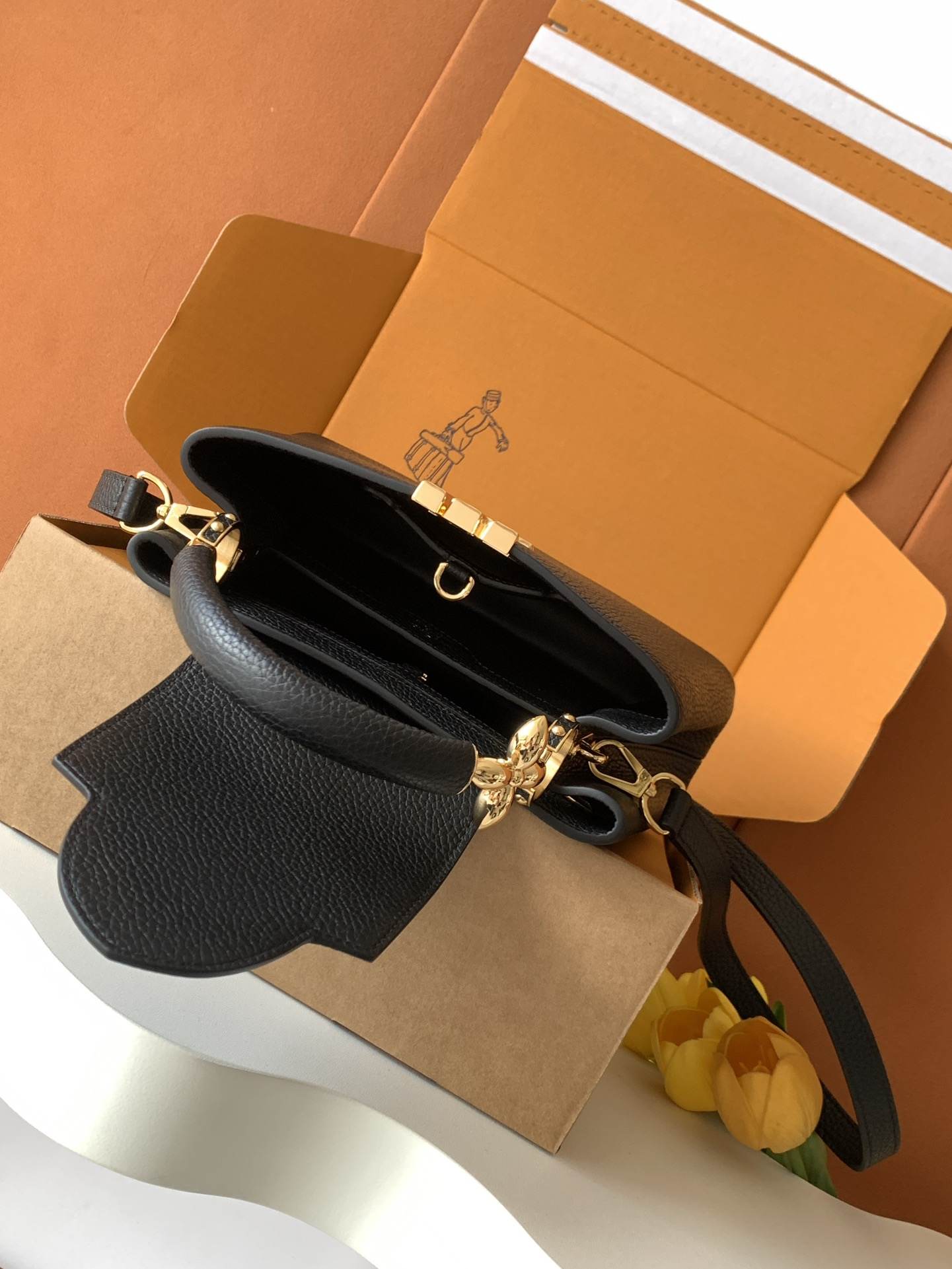 Louis Vuitton Capucines-Style Top-Handle Bag — M24698