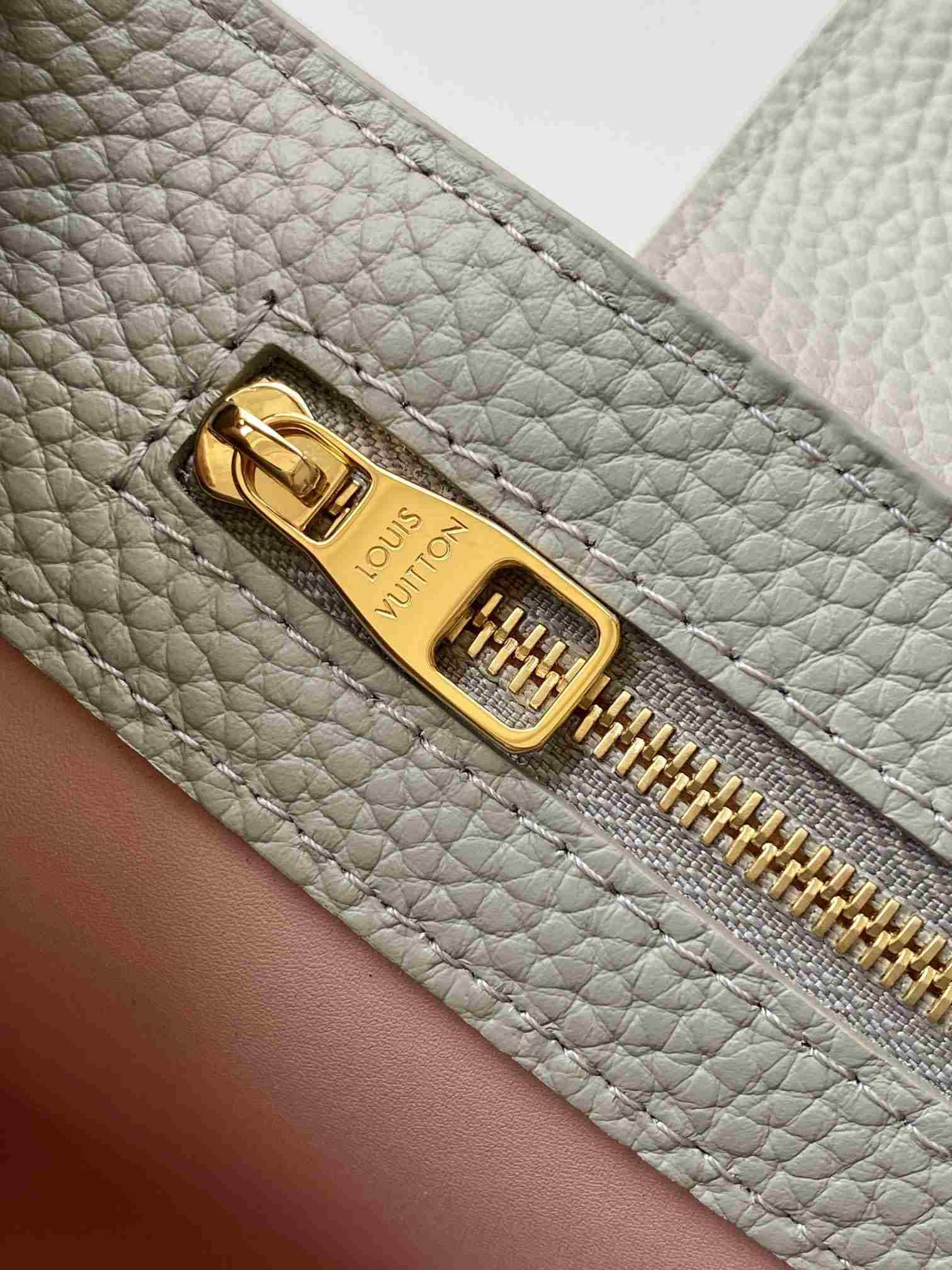 Louis Vuitton Capucines BB Blossom Chain-style Top-Handle Bag — M23280