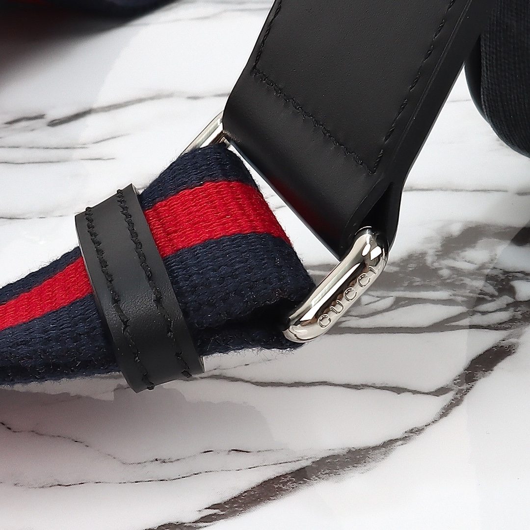 Gucci GG Black Small Crossbody Bag — 795479