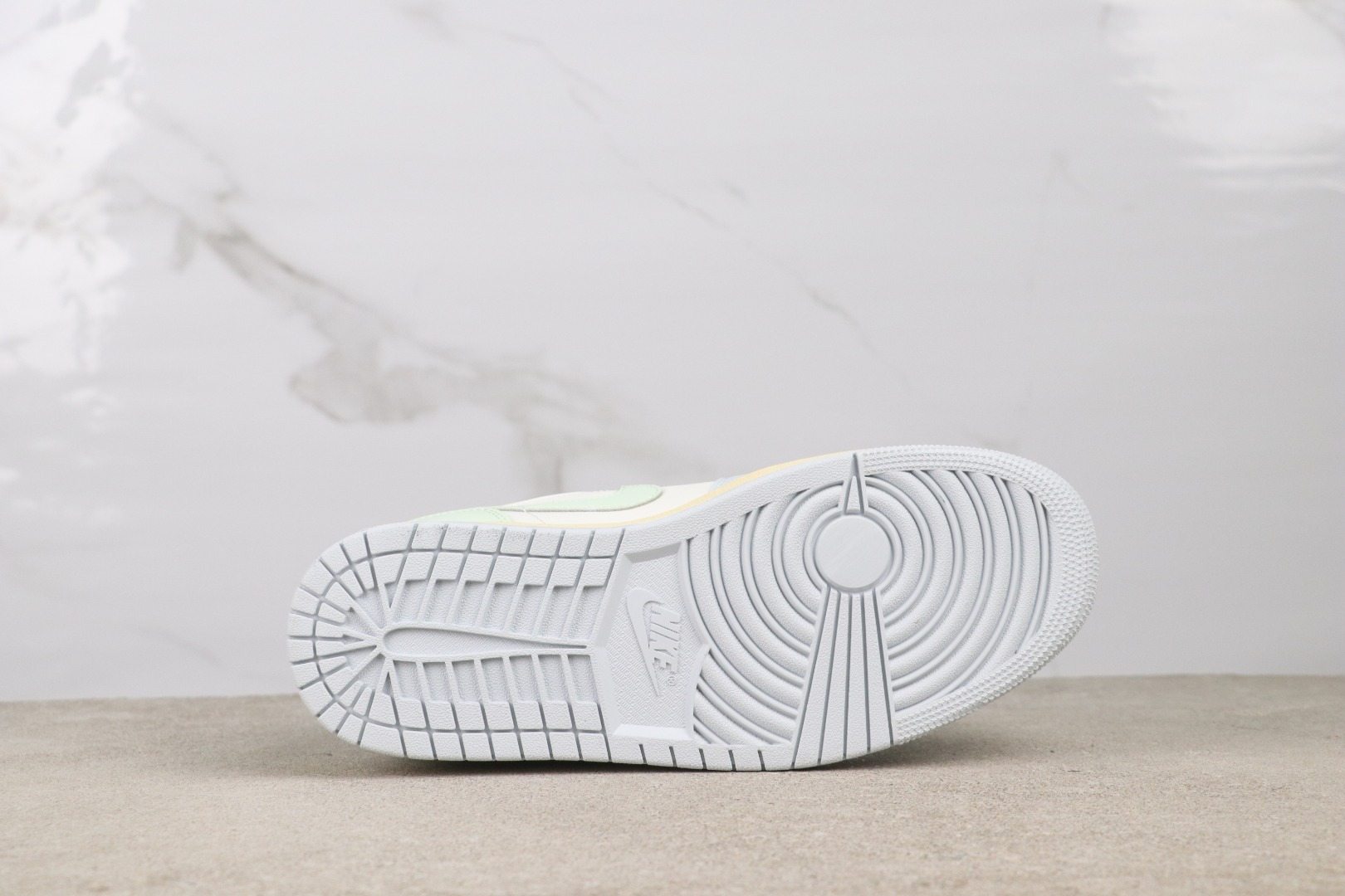 Air Jordan 1 Low OG SP DC0774-108