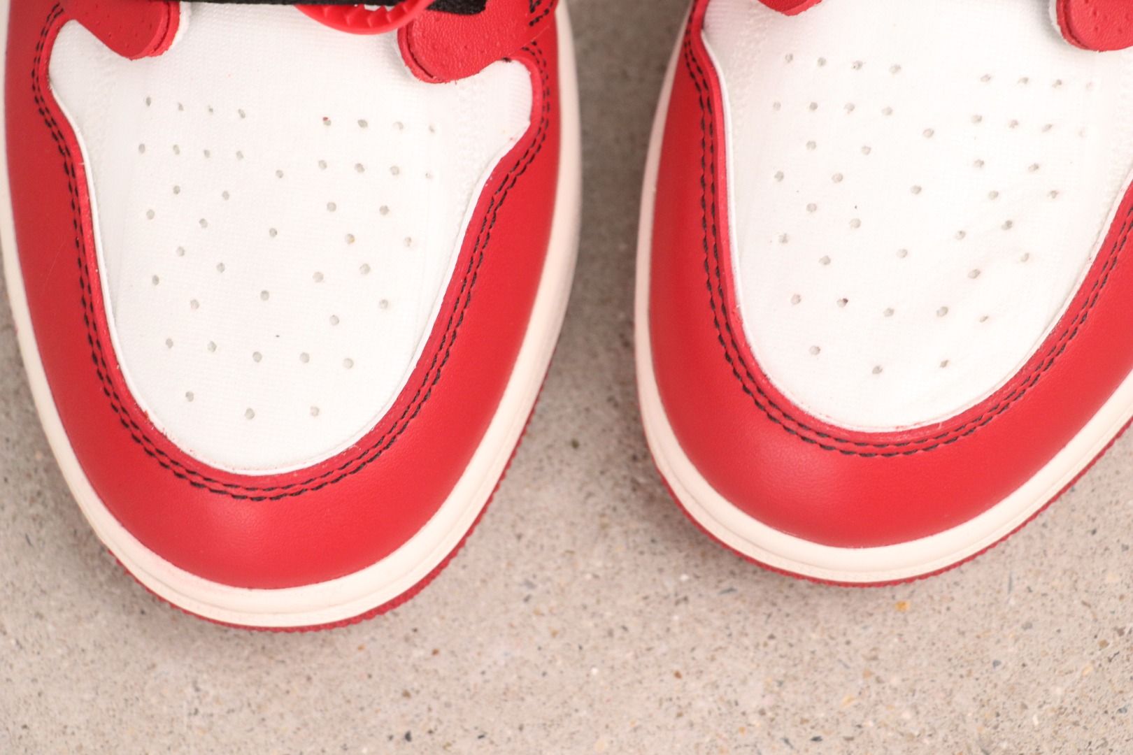 Air Jordan 1 AA3834-101