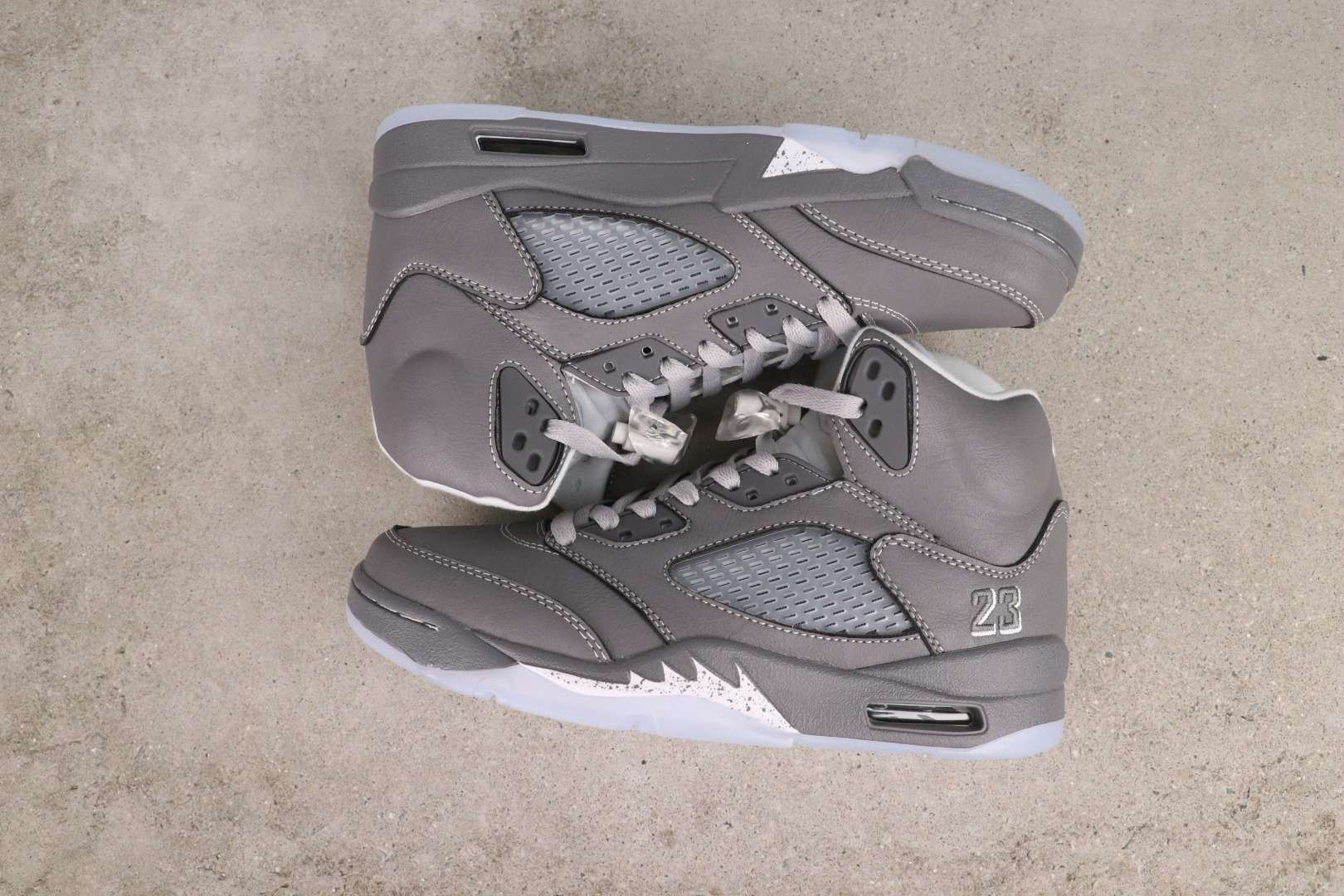 Air Jordan 5 “Wolf Grey” DD0587-002