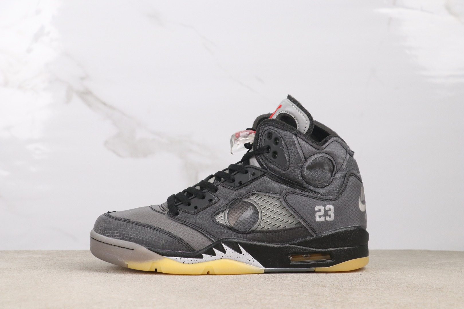 Air Jordan 5 CT8480-001