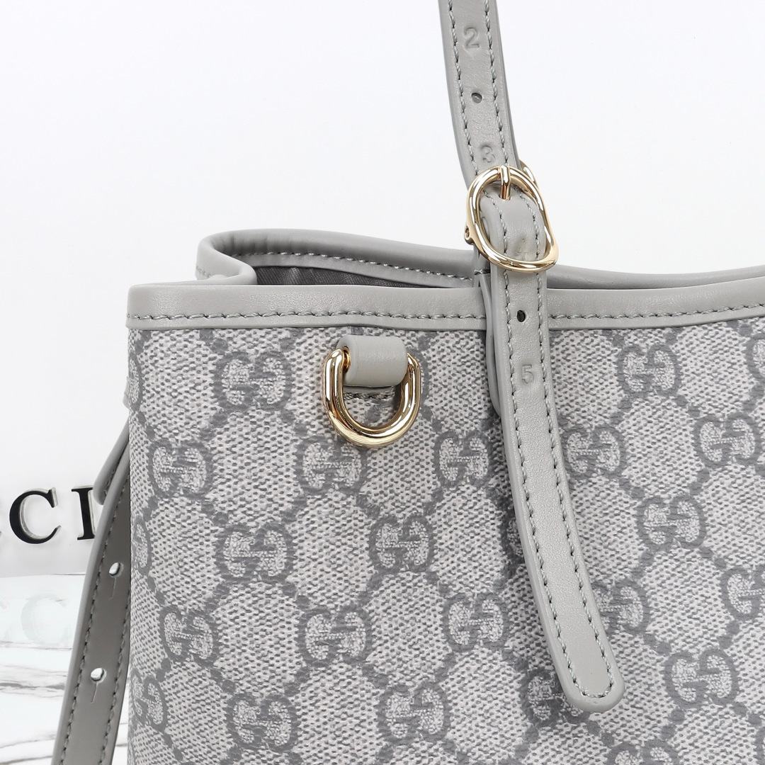 Gucci GG Emblem Tote Bag — 815214