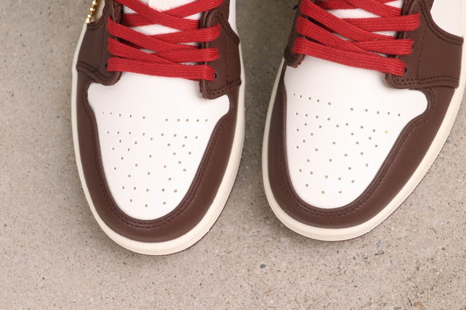 Air Jordan 1 Low SE “Year of the Horse” IQ5321-121