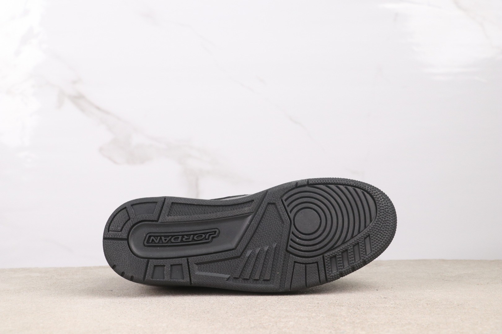 AIR Jordan Legacy 312 Low IQ9784-001