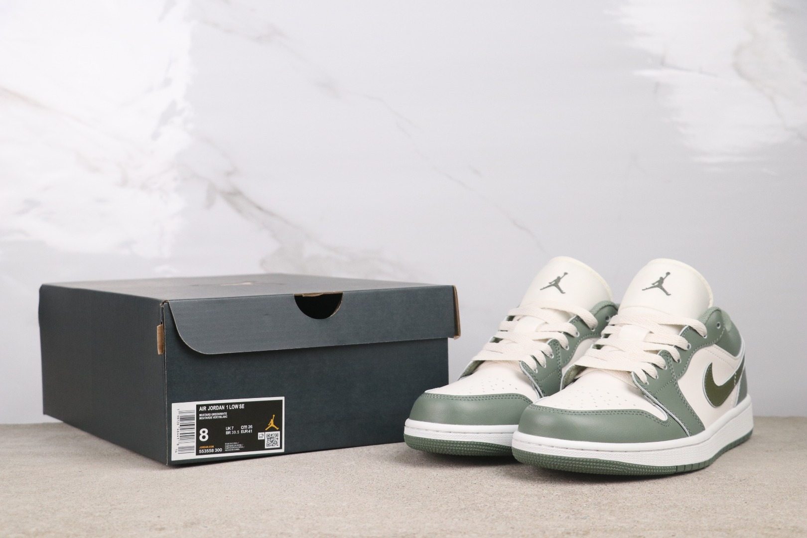 Air Jordan 1 Low 553558-300