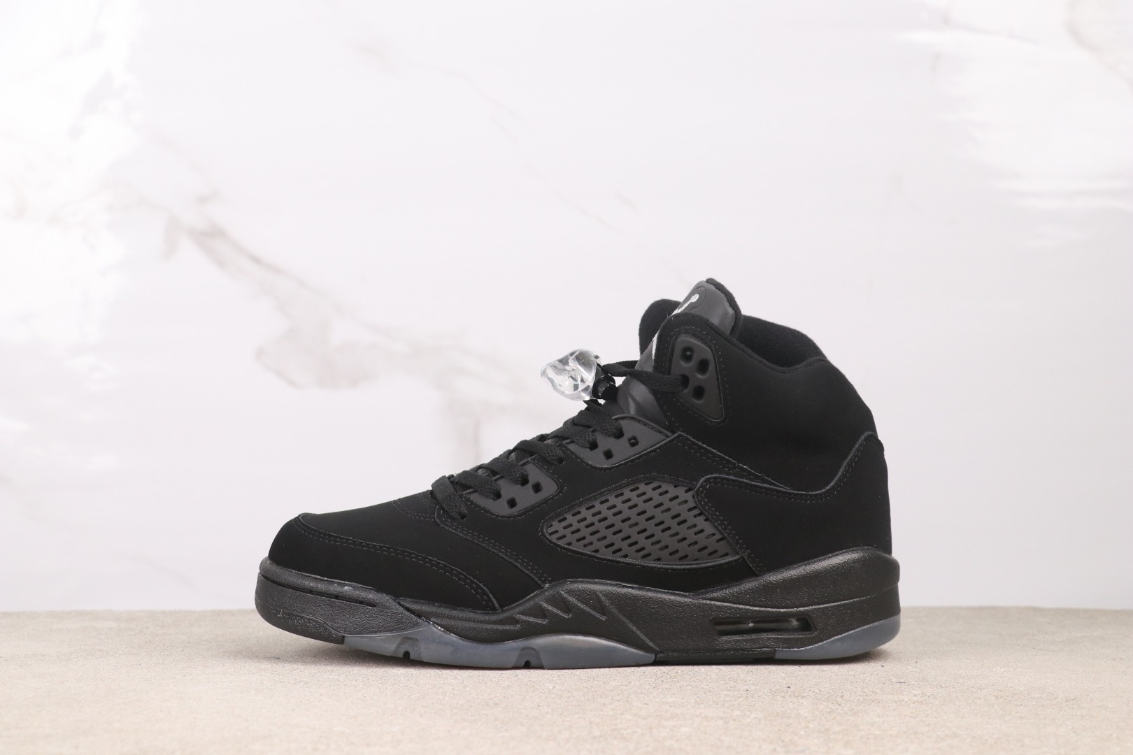 Air Jordan 5 “Black Cat” FZ2239-001