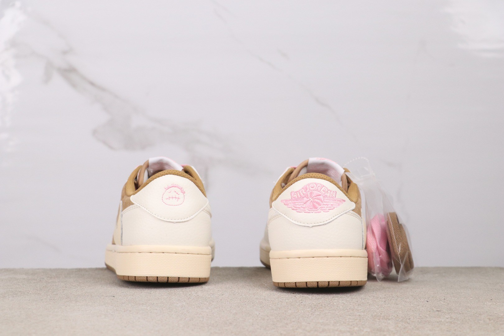 AIR JORDAN 1 LOW OG SP DM7866-106
