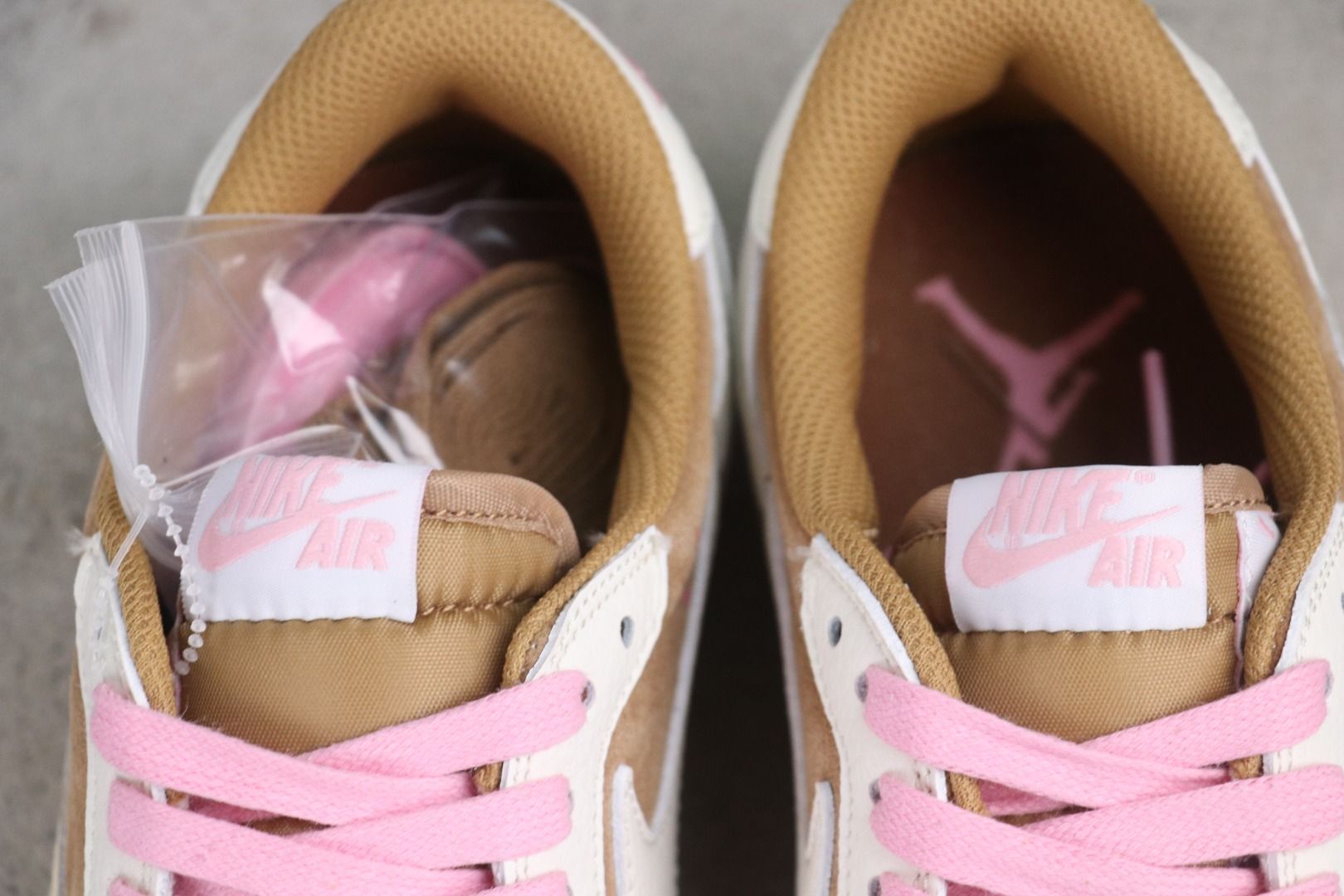 AIR JORDAN 1 LOW OG SP DM7866-106