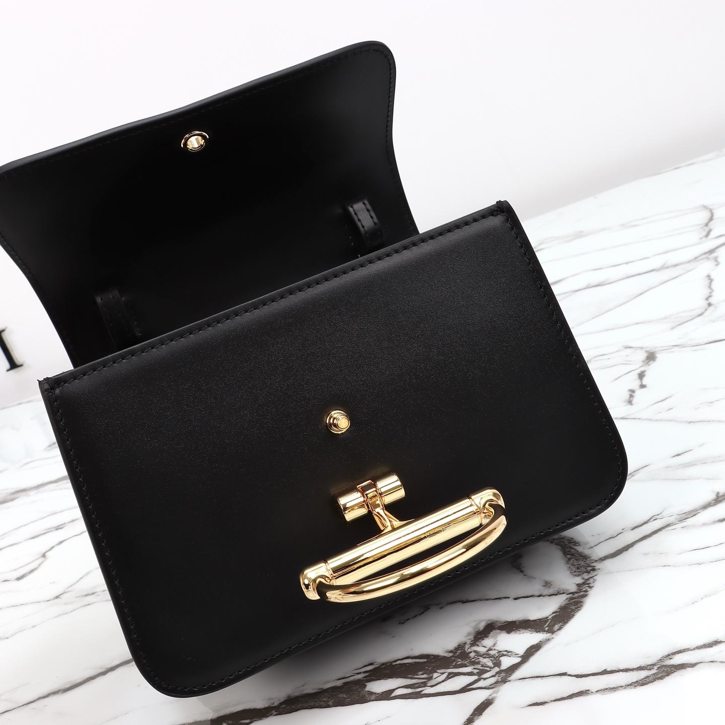 Gucci Siena Small Top-Handle Bag — 855536