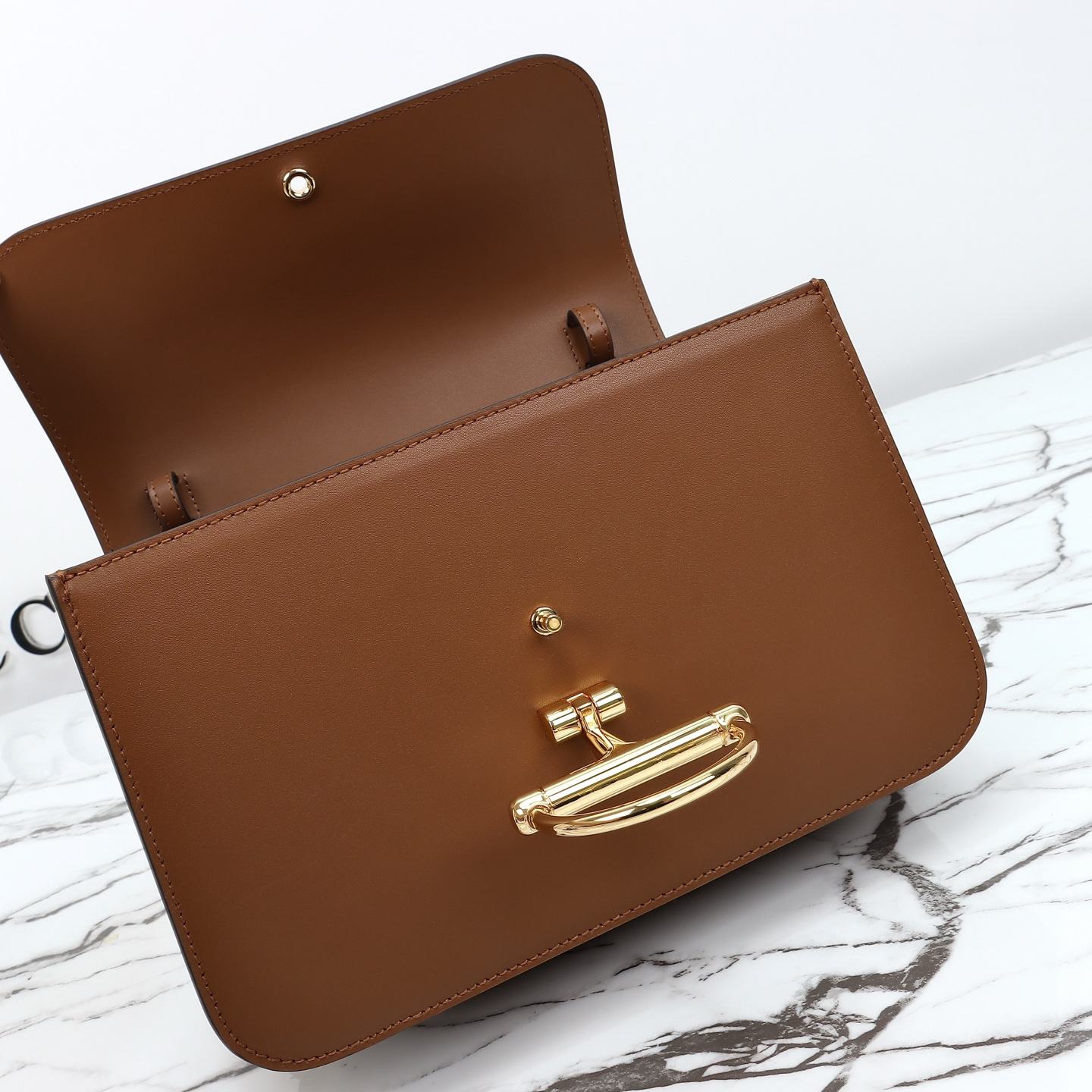 Gucci Siena Medium Top-Handle Bag — 855535