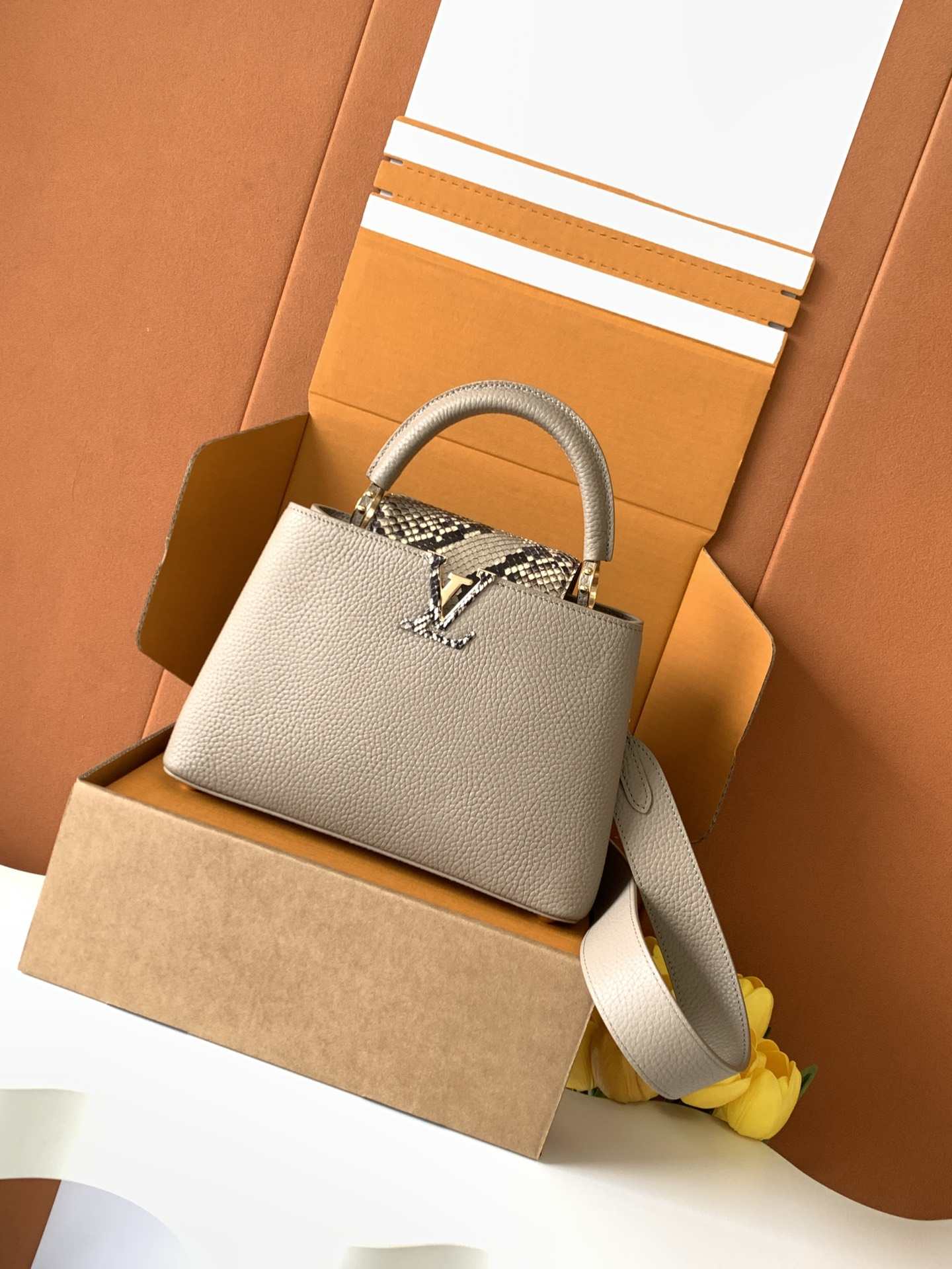 Louis Vuitton Capucines Top-Handle Bag — M81209