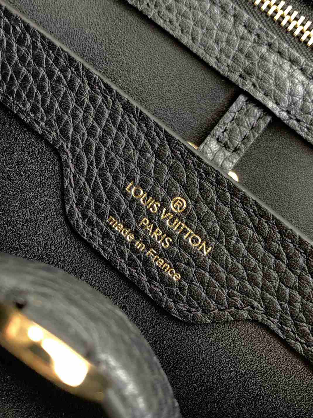 Louis Vuitton Capucines Top-Handle Bag — M81209