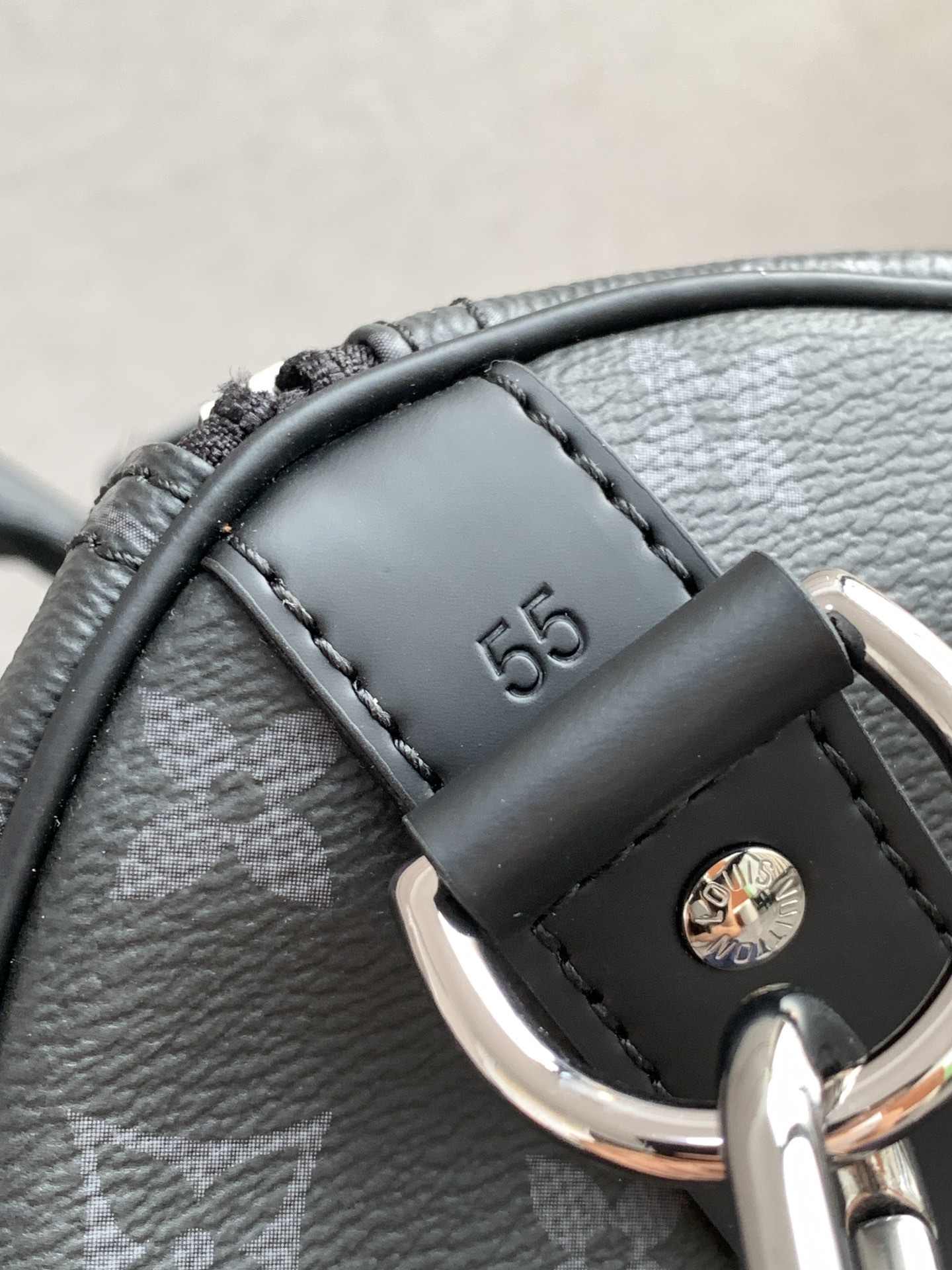 Louis Vuitton Keepall Bandoulière 55 — Monogram Eclipse — M40605