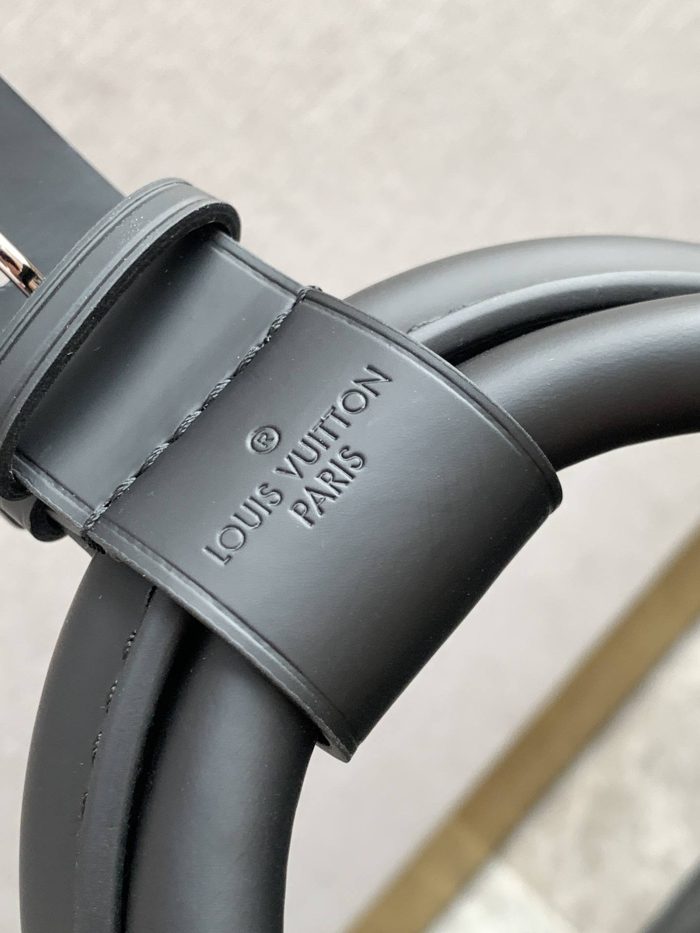 Louis Vuitton Keepall Bandoulière 55 — Monogram Eclipse — M40605