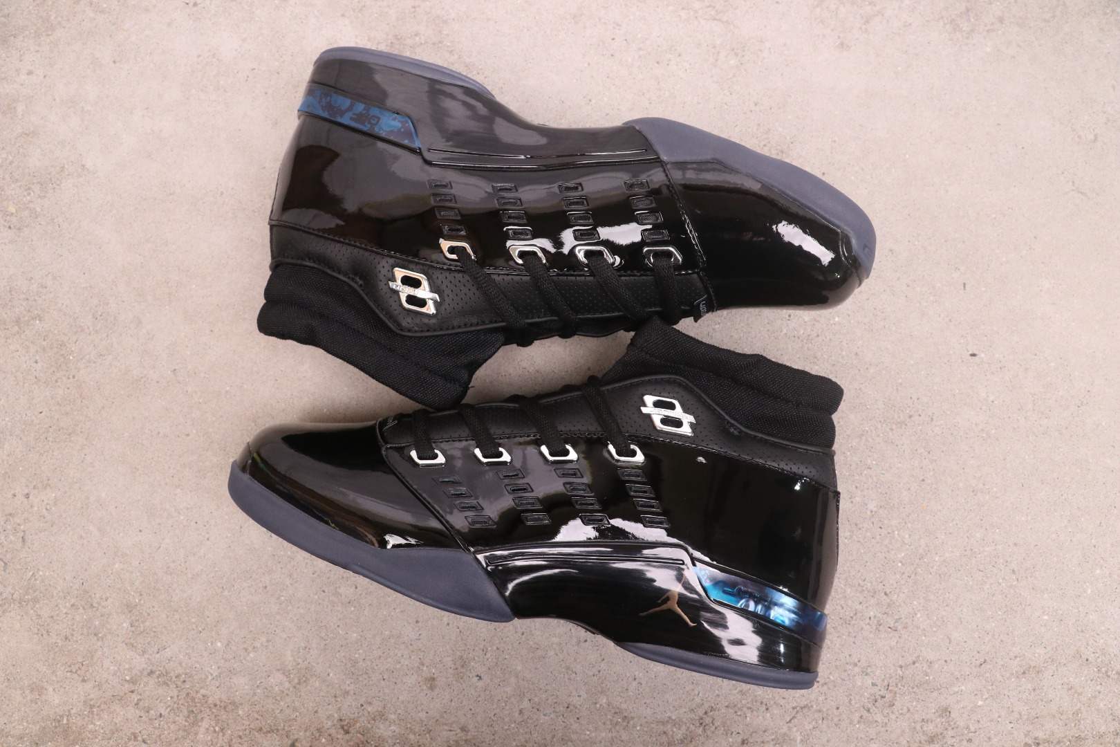 Air Jordan 17 Low “Black Patent” IV7640-001