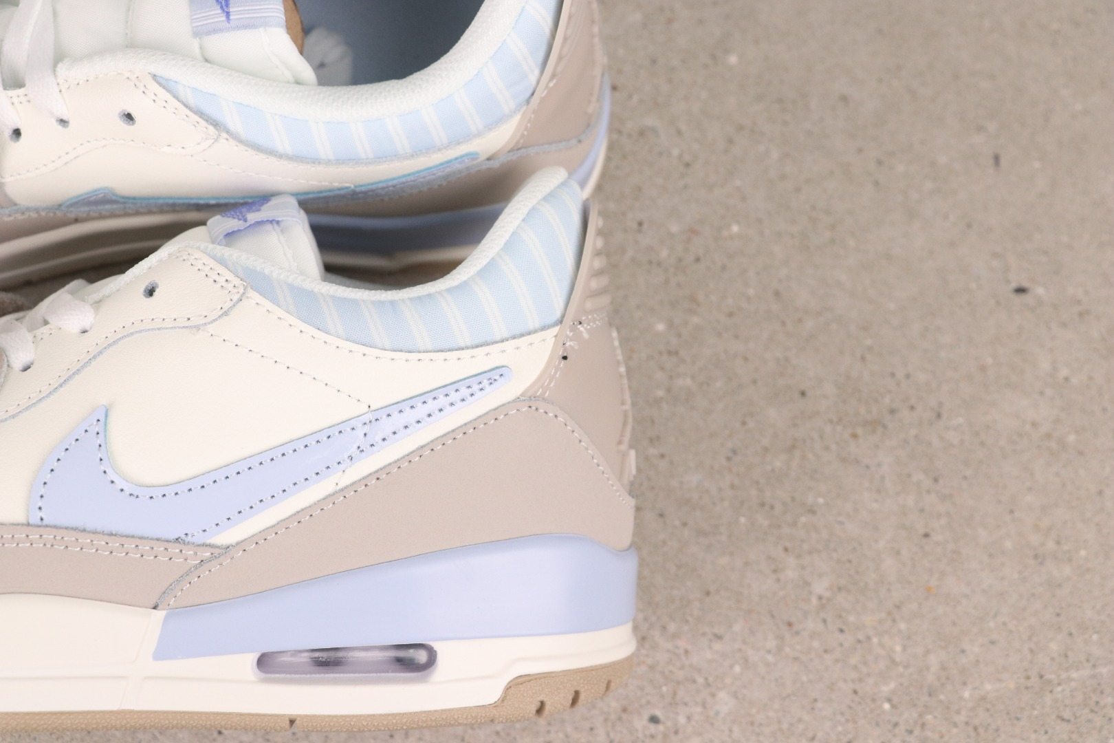 AIR JORDAN LEGACY IR7563-141