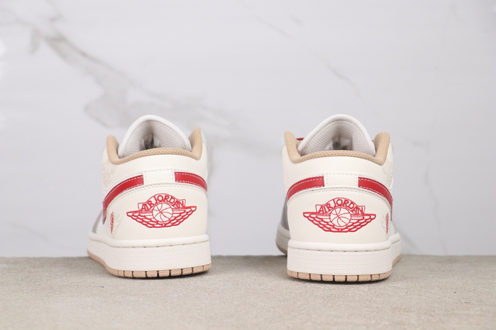 AIR JORDAN 1 HIGH OG SP 553558-169
