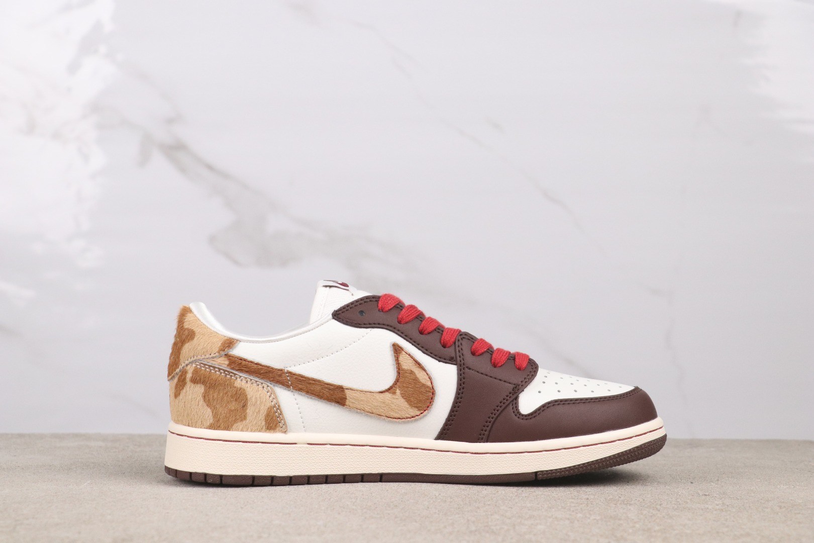 AIR JORDAN 1 HIGH OG SP IQ5321-121